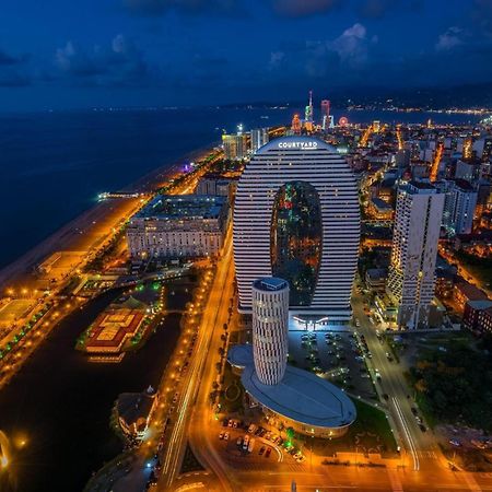 Alliance Palace Aparthotel By Marriott Batumi Exterior photo